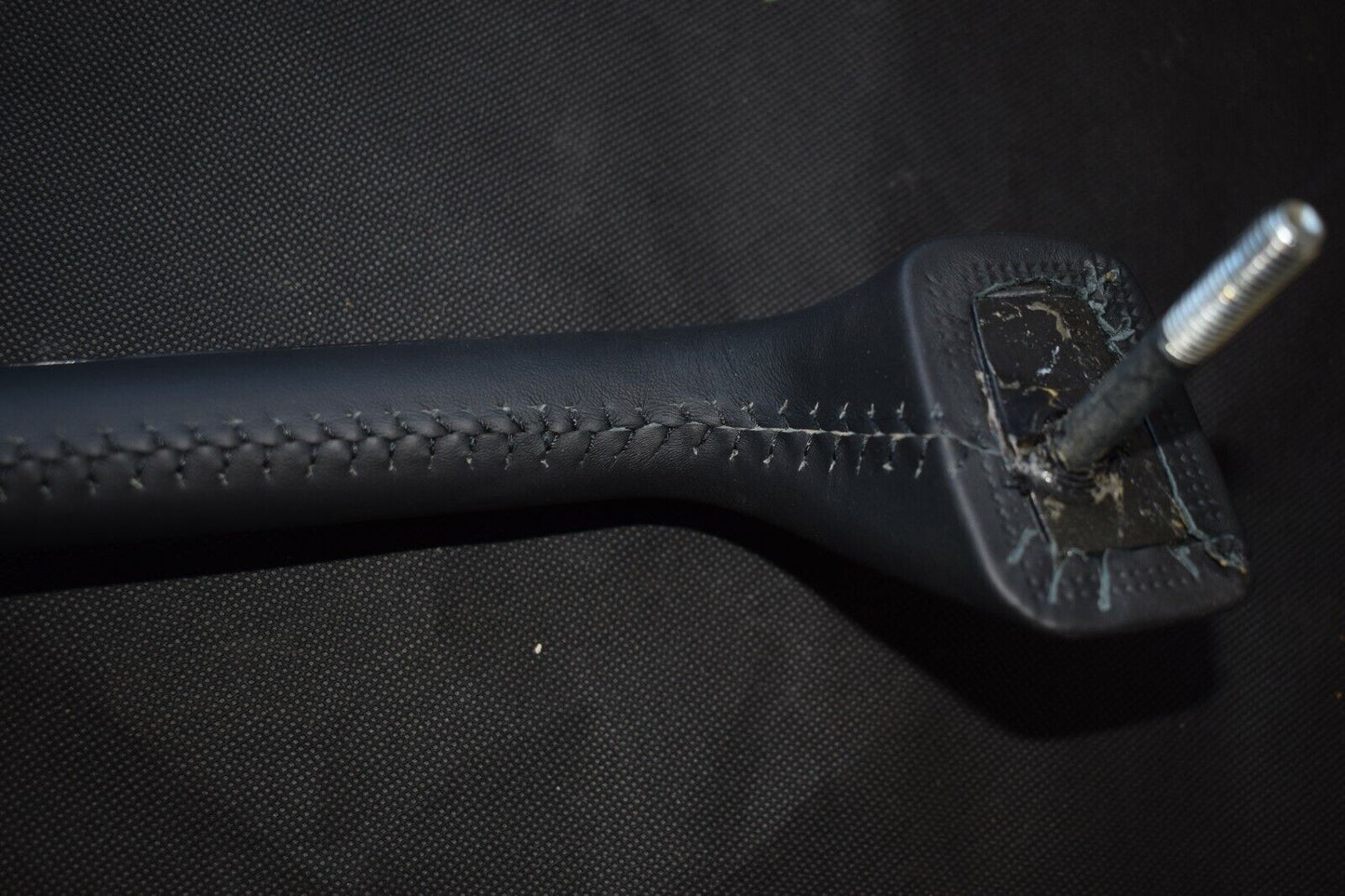 Original Mercedes G Klasse W463 Griff Armaturenbrett G Klasse A4636802170