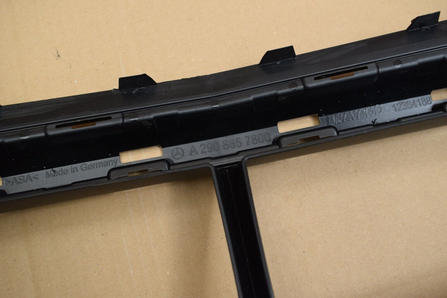 Original Mercedes GT X290 Abdeckung Stoßstange a2908857800