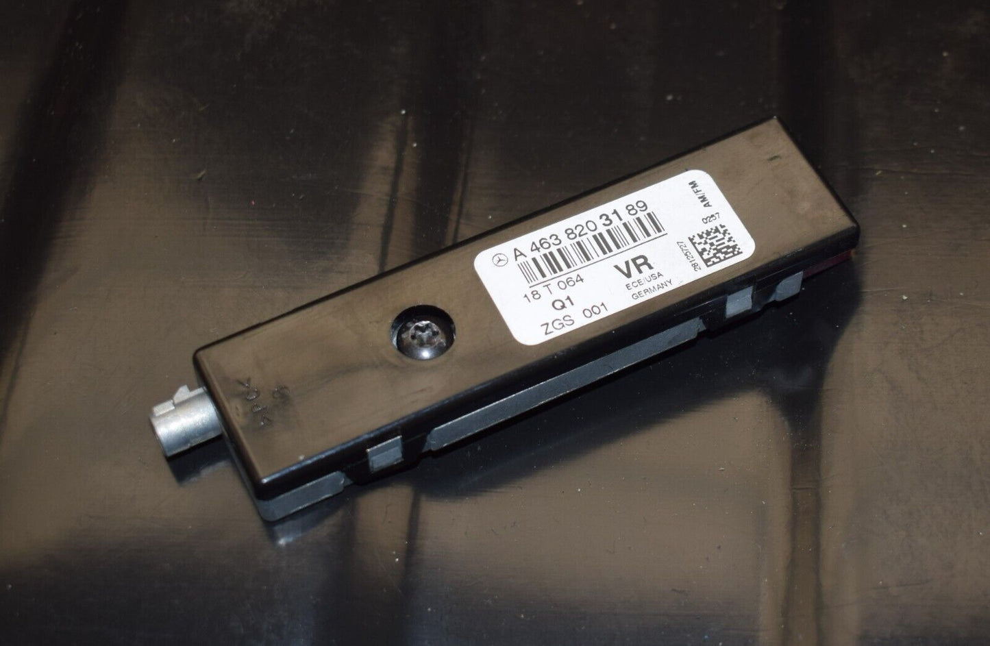 Original Mercedes Antennenverstärker w463 463 G Klasse a4638203189 hinten rechts