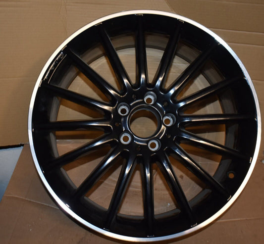 Original Mercedes w176 A Klasse AMG Alufelge A1764010502 8Jx18 H2 ET48 Felge