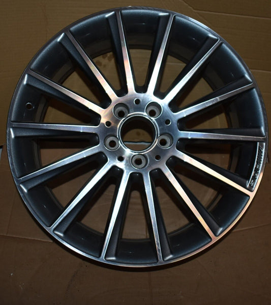 Original Mercedes w205 C Klasse AMG Alufelge a2054011300 7,5Jx19 ET44