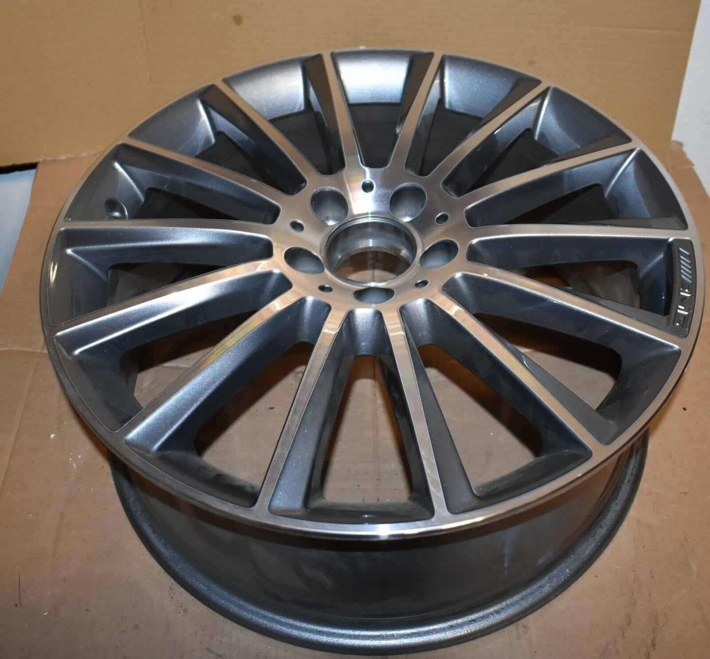 Original Mercedes w205 C Klasse AMG Alufelge a2054011300 7,5Jx19 ET44