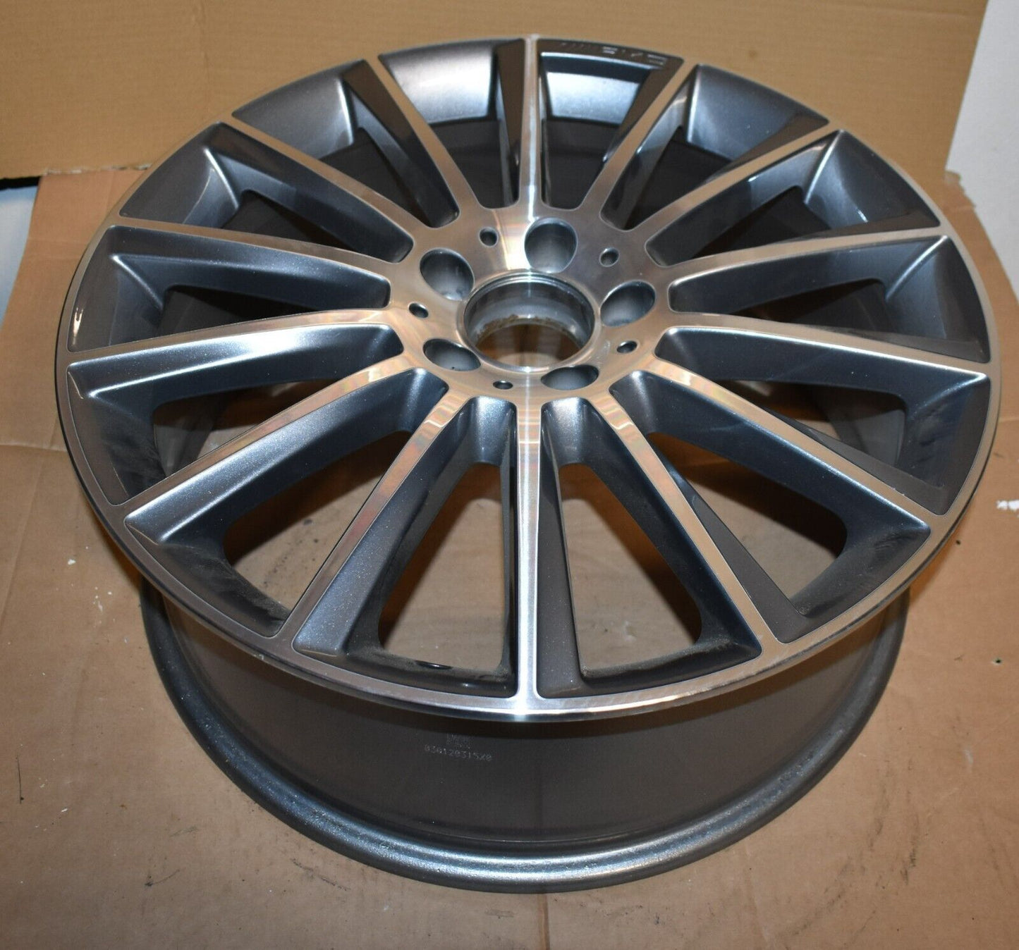 Original Mercedes w205 C Klasse AMG Alufelge a2054011300 7,5Jx19 ET44