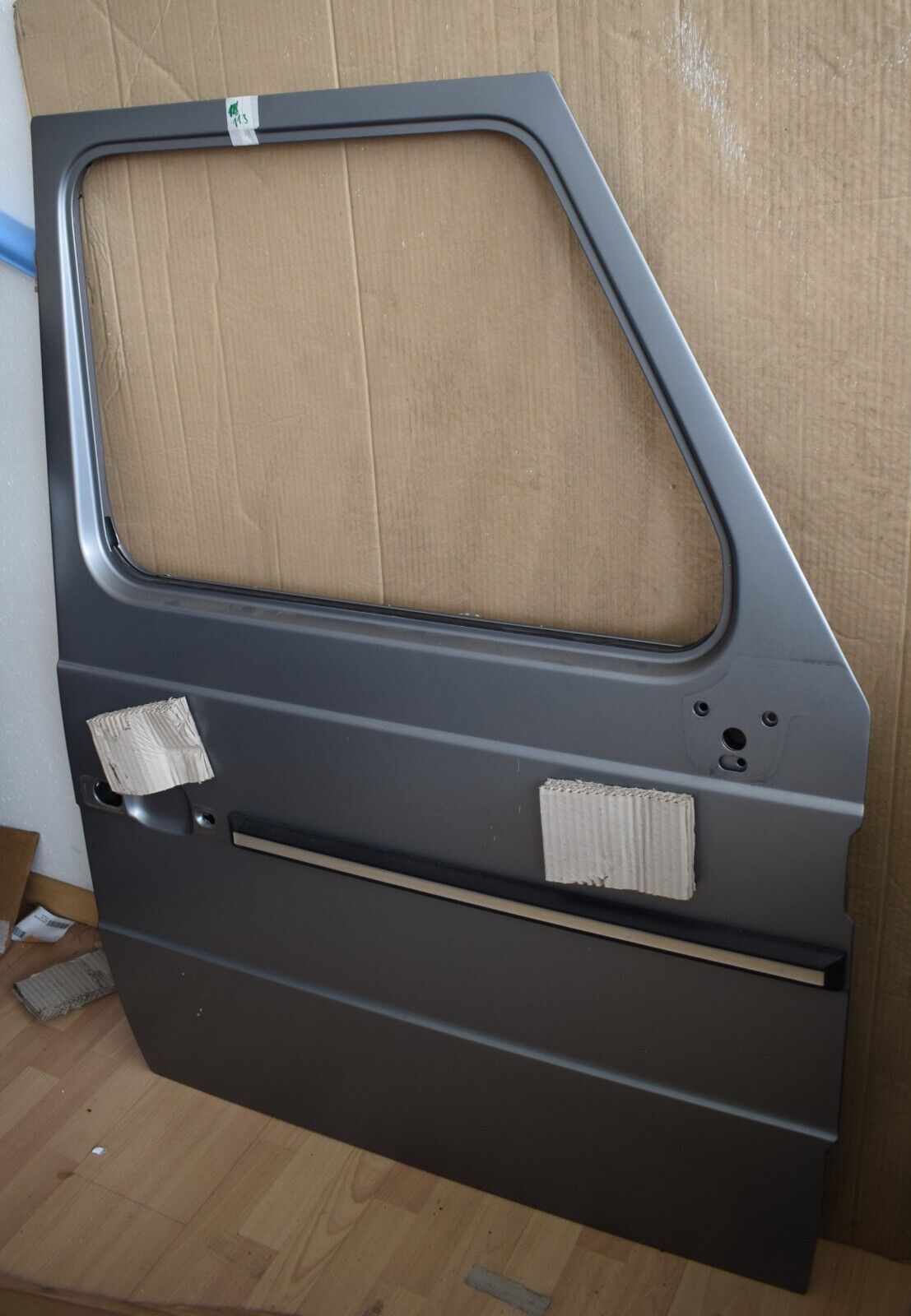Original Mercedes G Klasse Türe door w463 G VR vorne rechts silber Matt