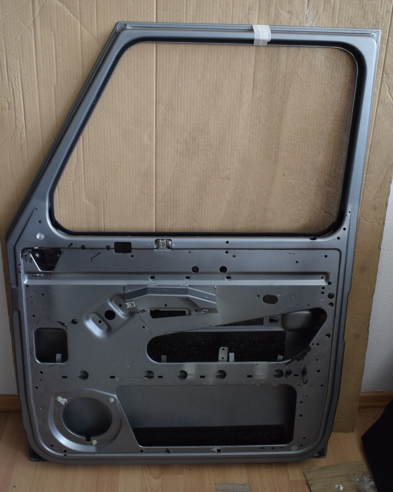 Original Mercedes G Klasse Türe door w463 G VR vorne rechts silber Matt