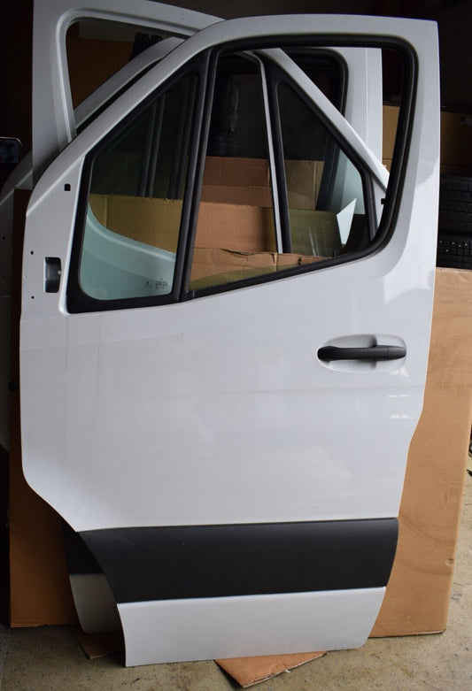 Original Mercedes w907 Sprinter Fahrertür weiss Tür vorne links