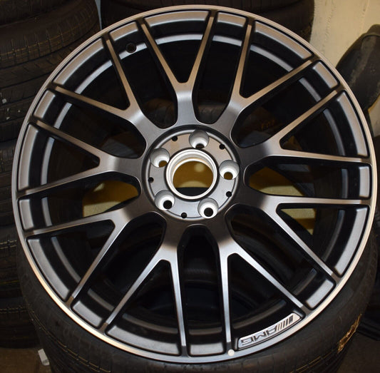 Original Mercedes w218 Alufelge a2184011800 schwarz Matt CLS 63 hinten