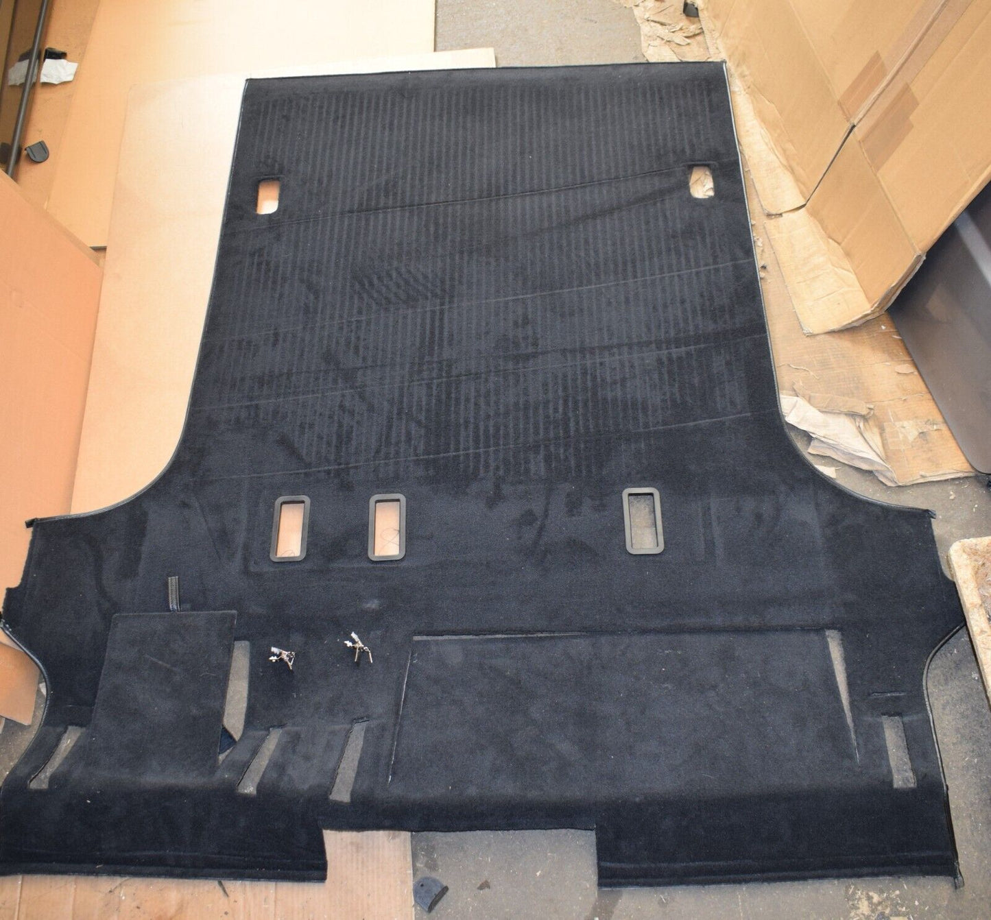 Original Mercedes G Klasse w463 Teppich Bodenbelag a4636802242