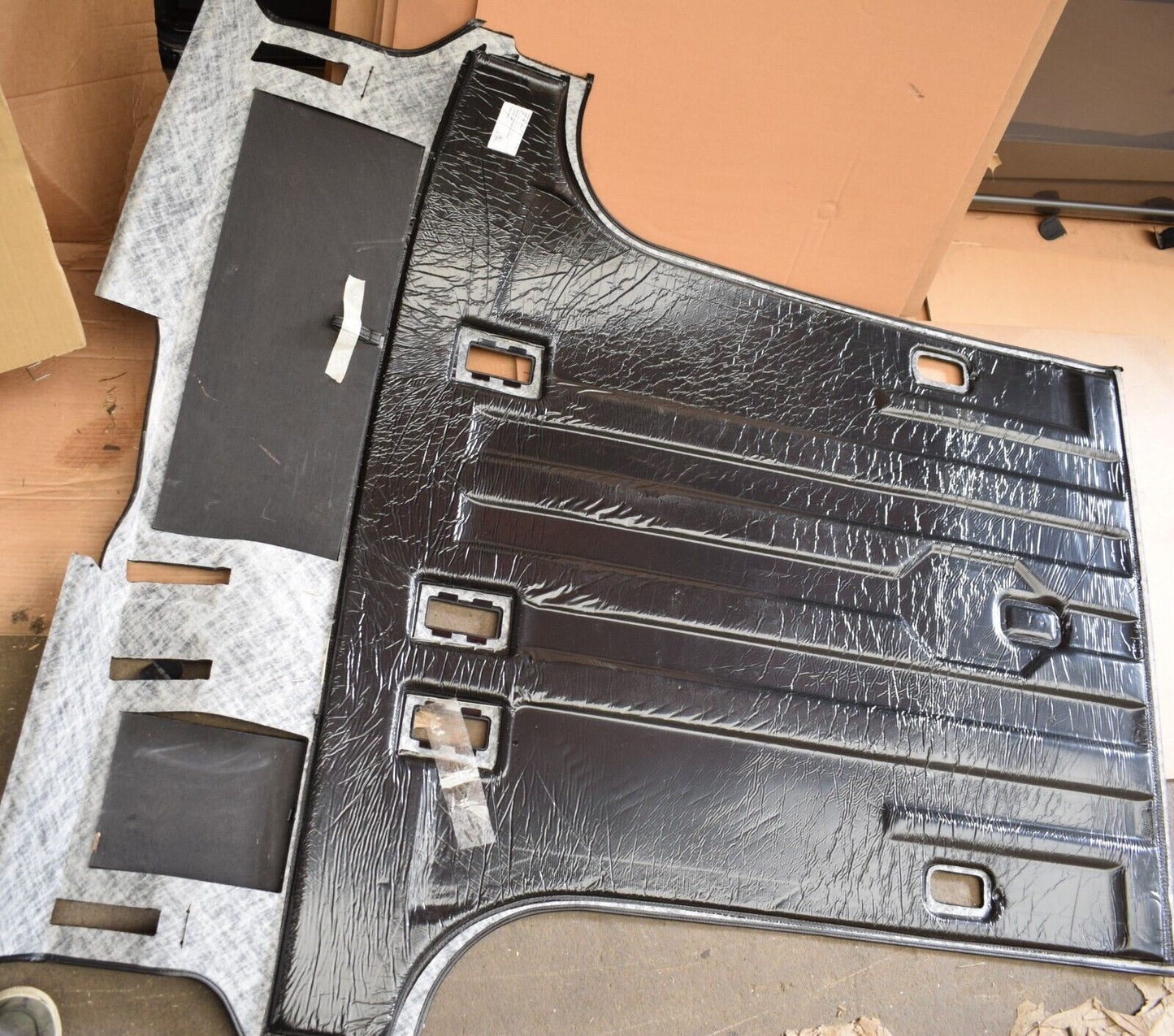 Original Mercedes G Klasse w463 Teppich Bodenbelag a4636802242