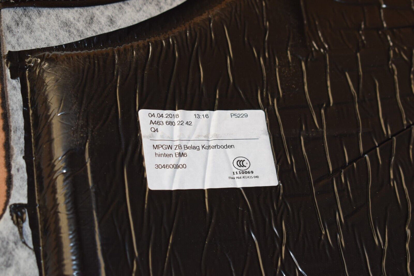 Original Mercedes G Klasse w463 Teppich Bodenbelag a4636802242