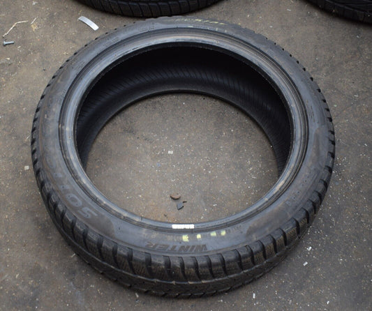 1x Pirelli Winterreifen Sottozero3 225 45 18 95H Runlat 2017 5,5mm