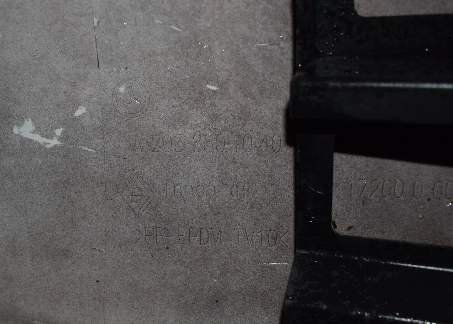 Original Mercedes CLC W203 Stoßstange hinten A2038801040 rear Bumper rot