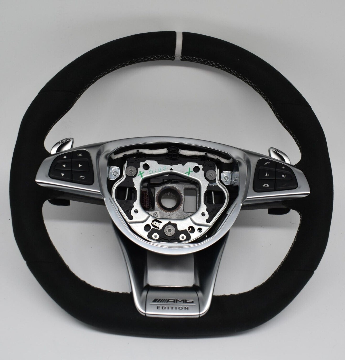 Original Mercedes AMG Lenkrad w117 w176 w156 AMG Lenkrad Alcantara A1664601401