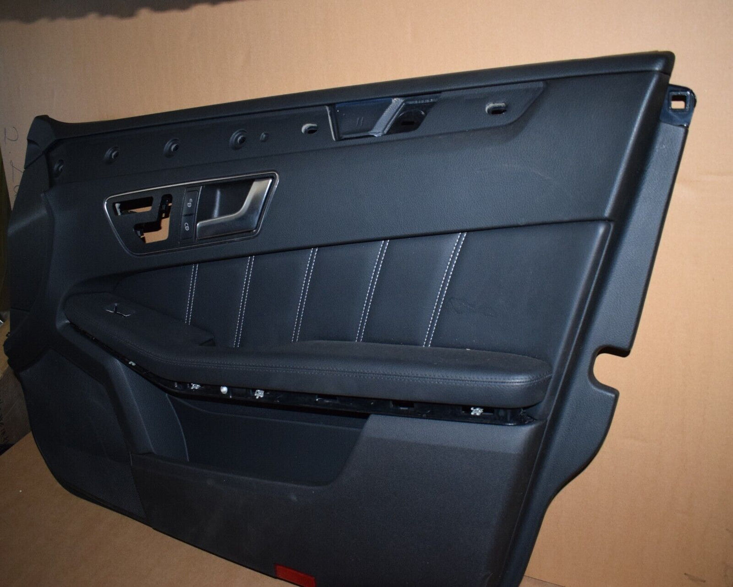 Original Mercedes w212 E Klasse Türverkleidung Türpappe vorne rechts