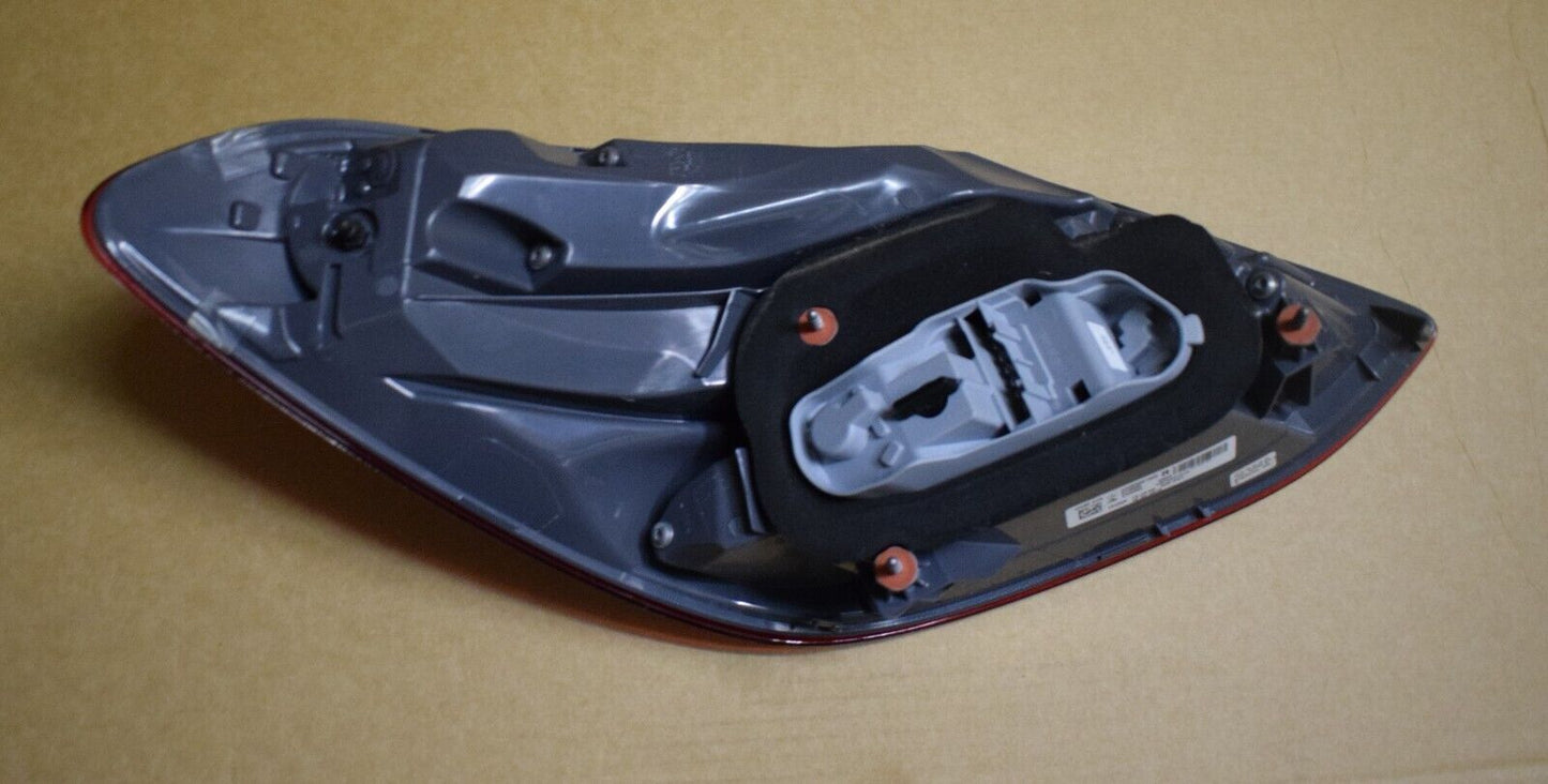 Original Mercedes w205 C Klasse Heckleuchte Rückleuchte rechts A2059061902