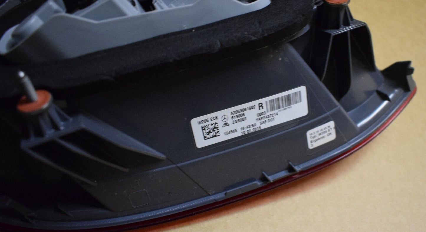 Original Mercedes w205 C Klasse Heckleuchte Rückleuchte rechts A2059061902