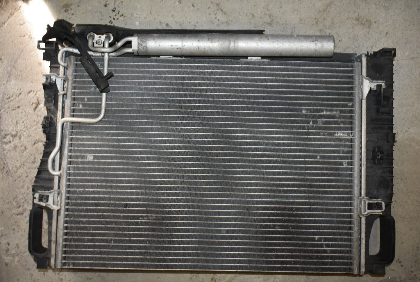 Original Mercedes E Klasse w211 CLS w219 Kondensator a2115000154