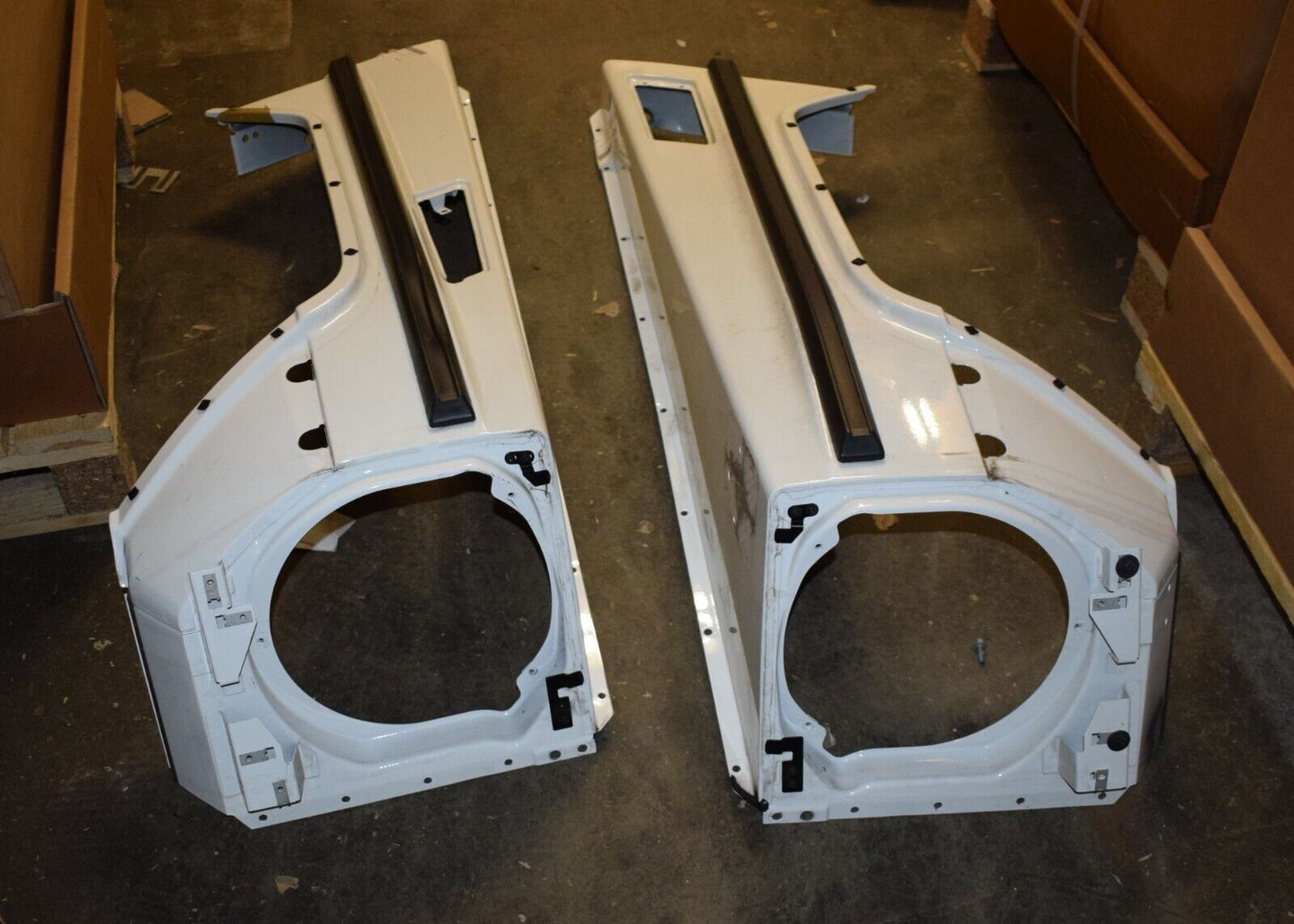 Original Mercedes Kotflügel Weiß w463 G Klasse rechts links A4638807006