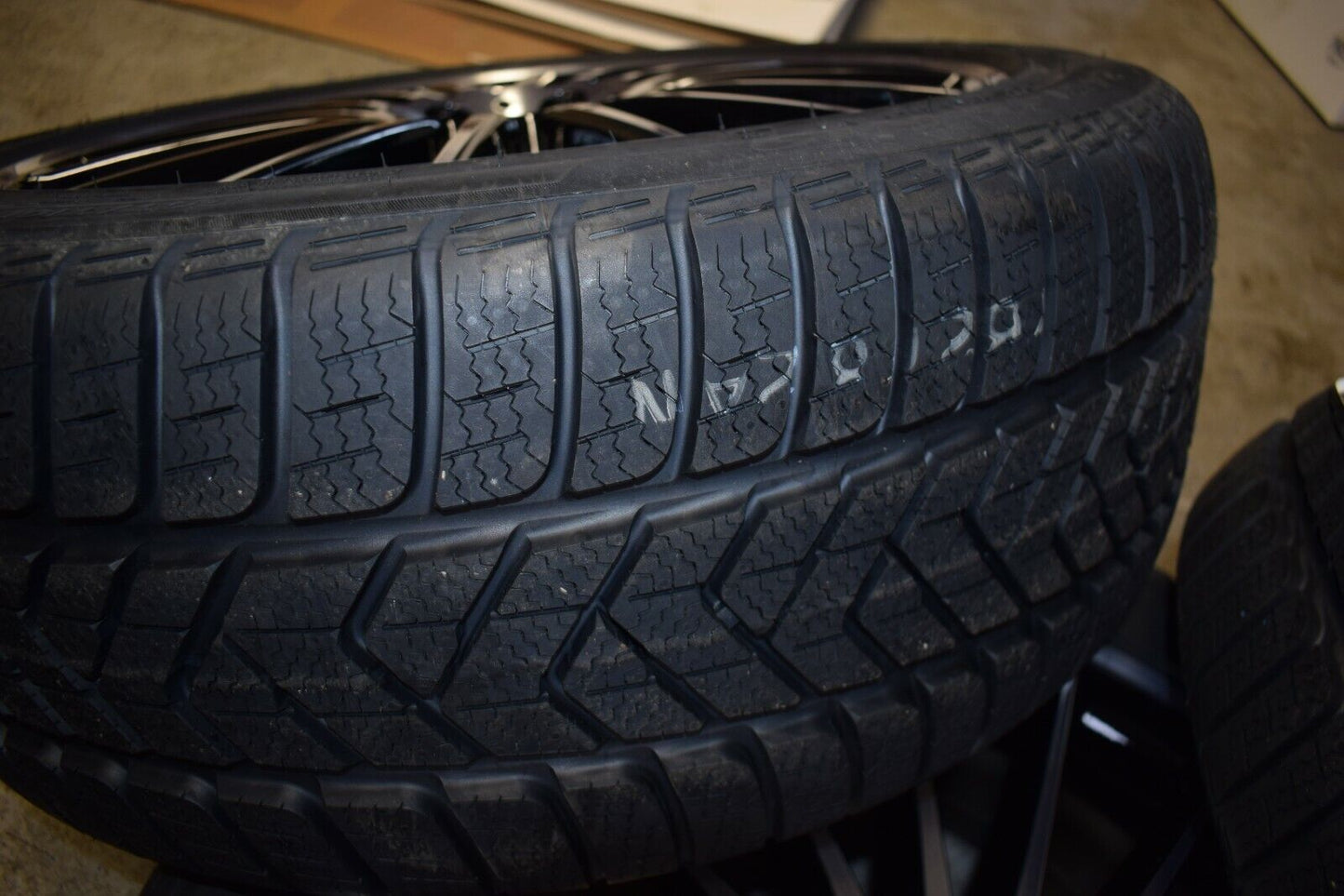 Original Mercedes Felgen V klasse w447 Winterreifen 245 45 19 Marco polo Räder