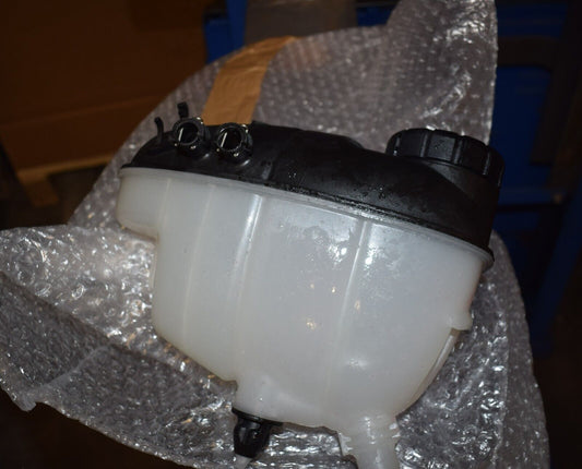 Original Mercedes w222 Ausgleichsbehälter Kühlmittel a2225000849