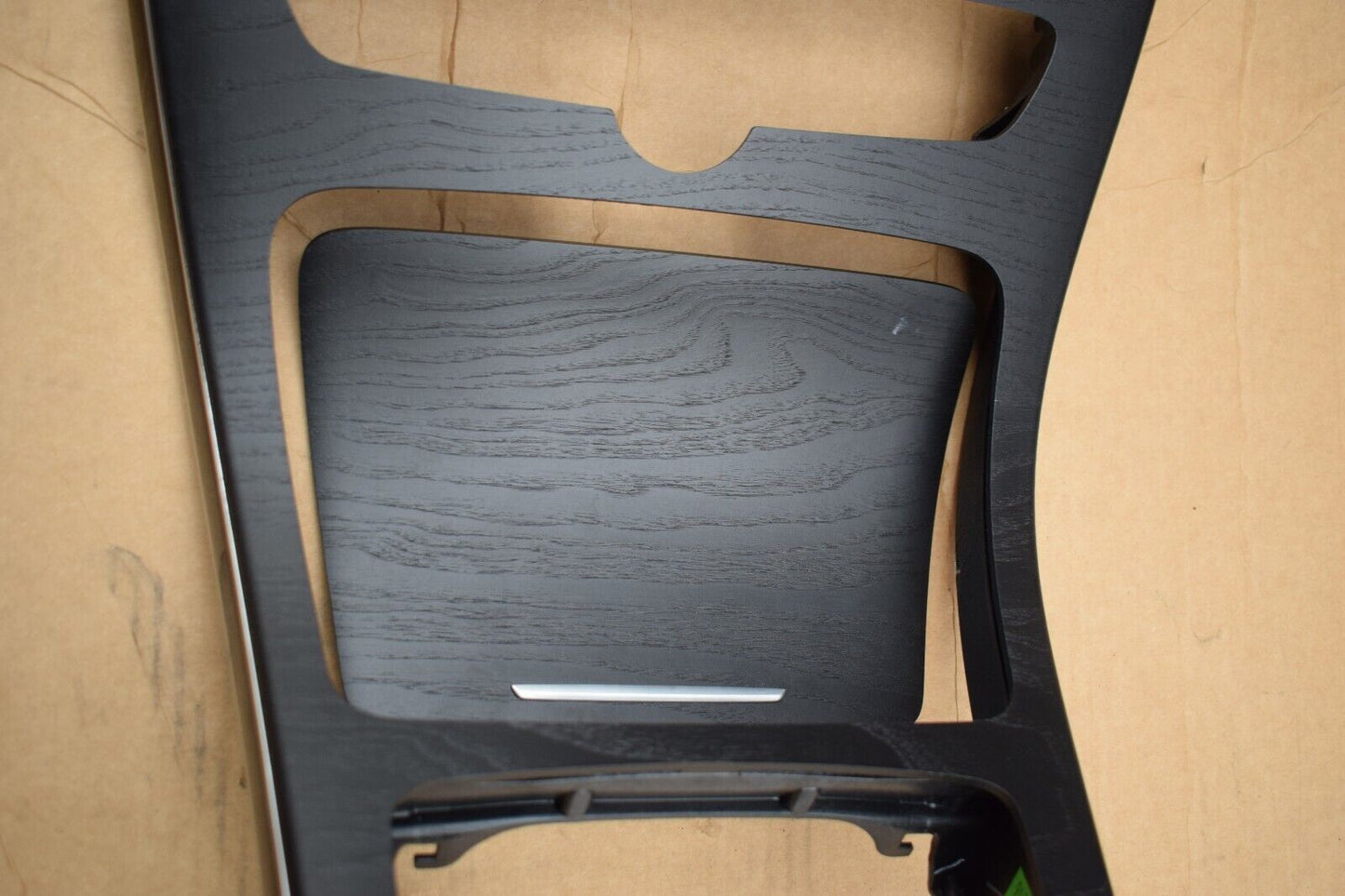 Original Mercedes W205 C Klasse Esche Schwarz Holz Abdeckung Mittelkonsole