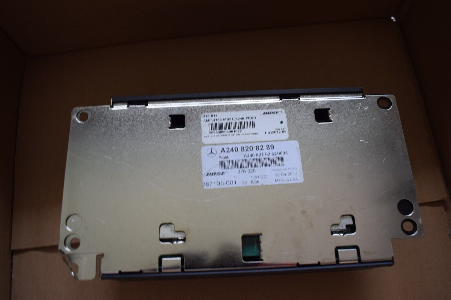 Original Mercedes Maybach W240 Verstärker Bose a2408208289