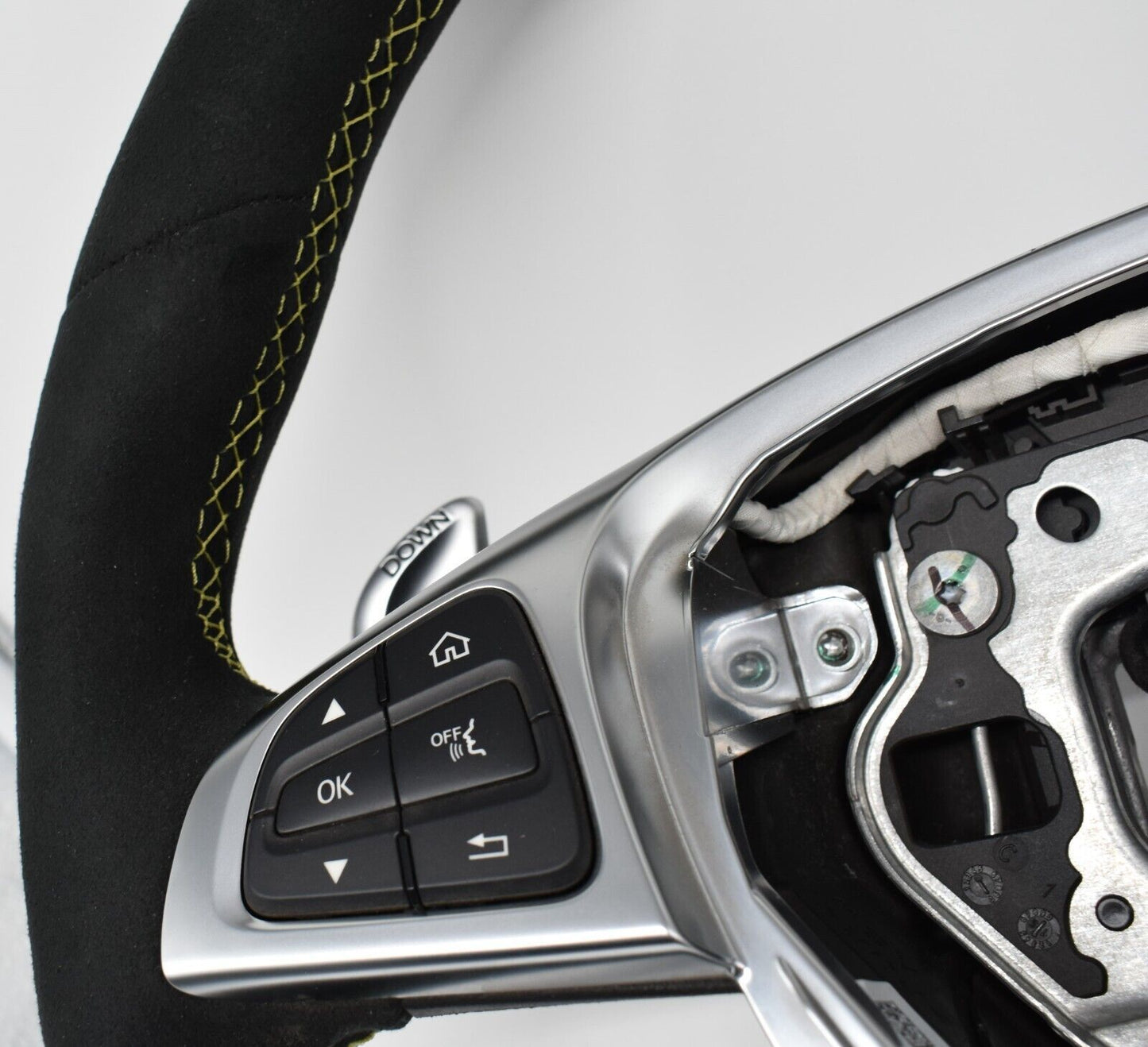 Original Mercedes AMG Lenkrad GT C190 Alcantara A1904600603 Gelbe Naht