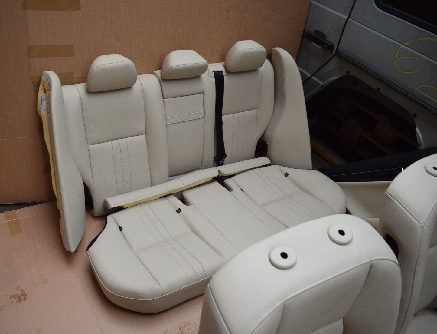 Original Mercedes w204 C Klasse Limousine Leder Innenausstattung Sitze vorne