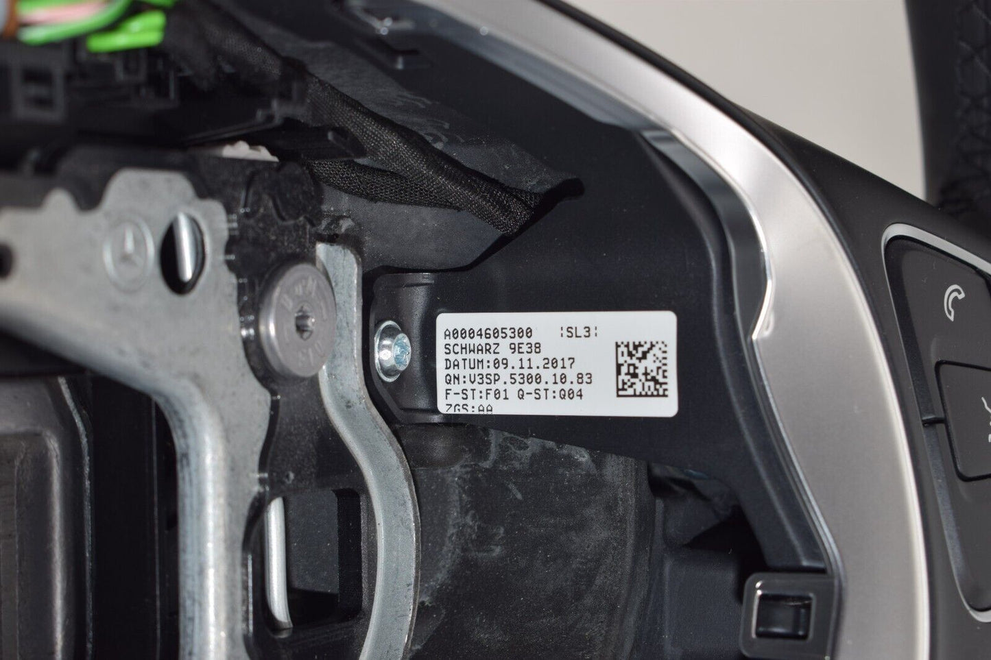 Original Mercedes w205 C Klasse Holzlenkrad Wurzelnuss a0004605300