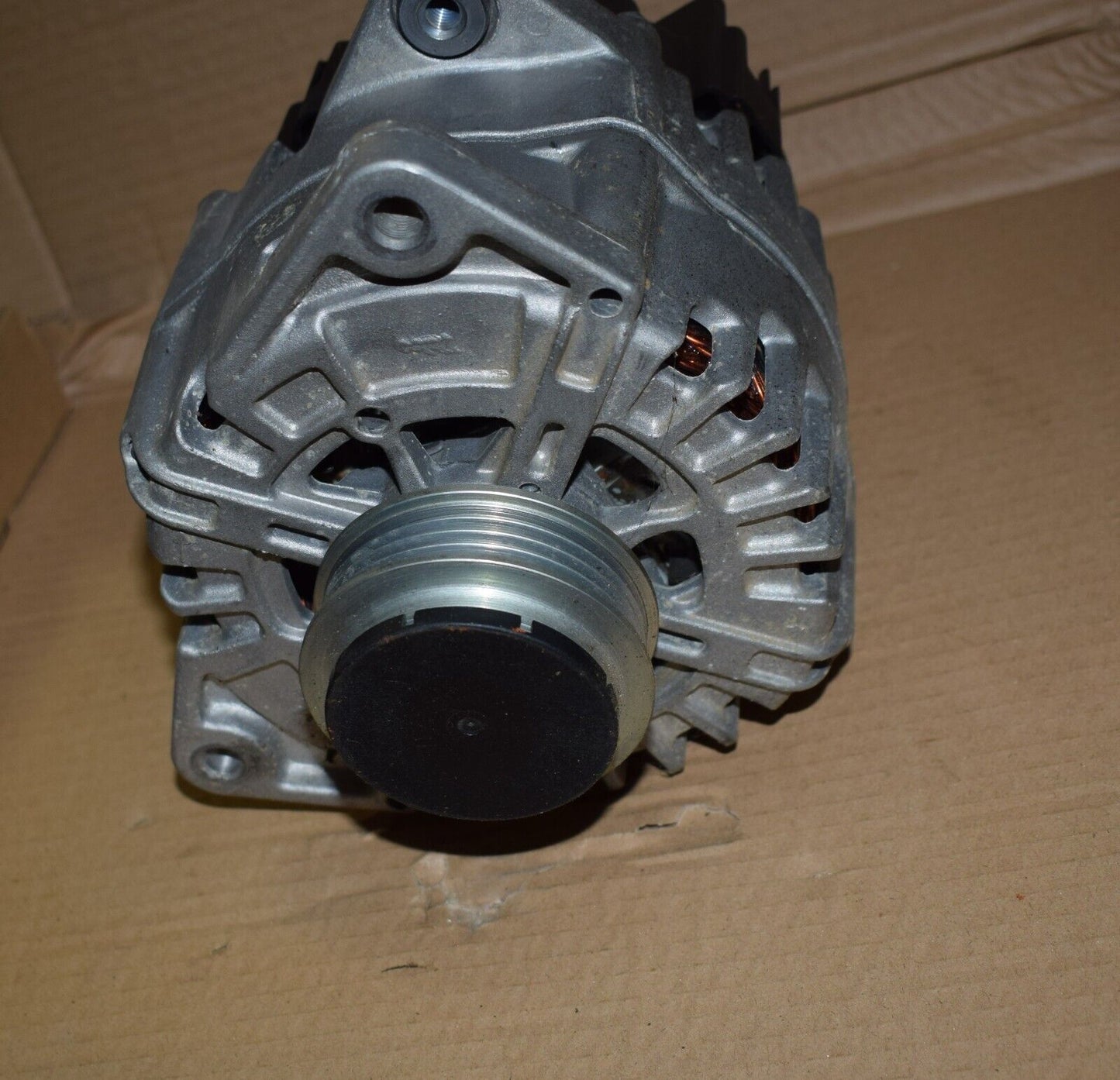 Original Mercedes G Klasse Lichtmaschine a0009061705