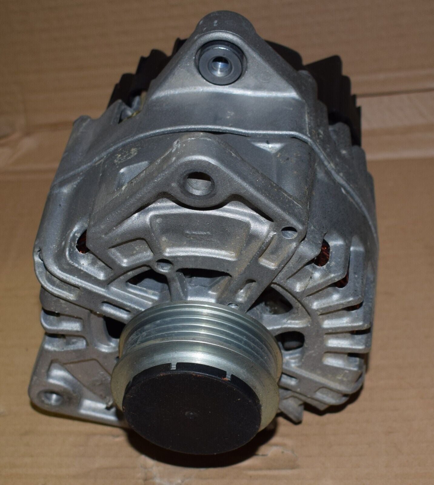 Original Mercedes G Klasse Lichtmaschine a0009061705