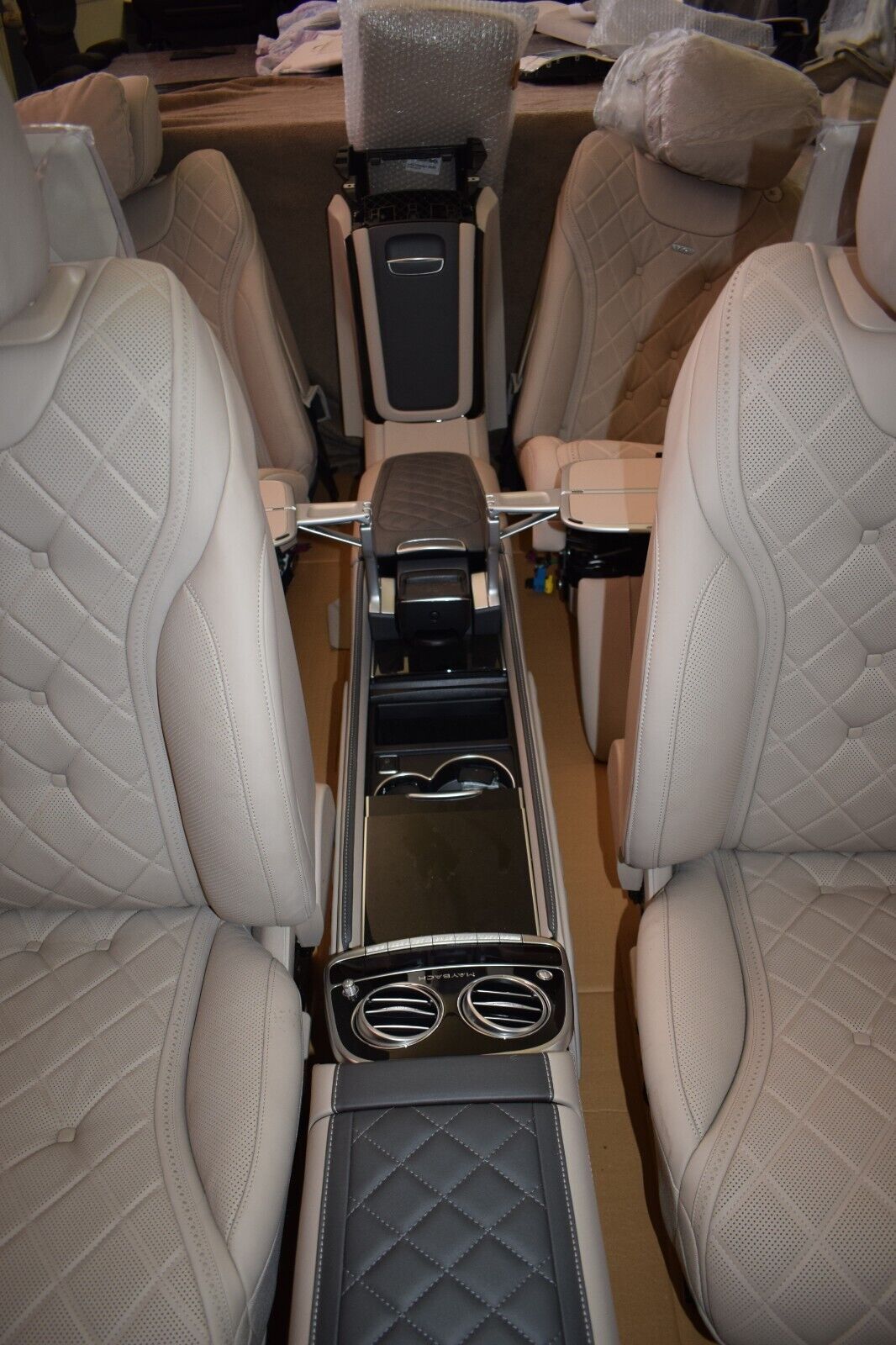 Original Mercedes S X222 Maybach Innenausstattung Sitze Tür Mittelkonsole Tische