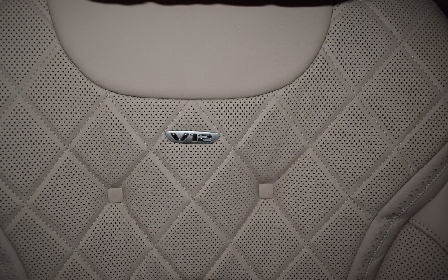Original Mercedes S X222 Maybach Innenausstattung Sitze Tür Mittelkonsole Tische