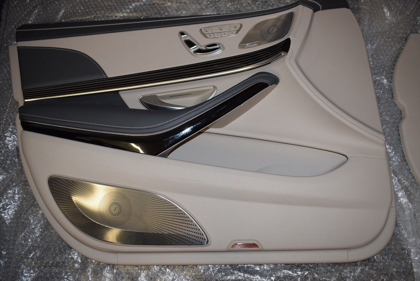 Original Mercedes S X222 Maybach Innenausstattung Sitze Tür Mittelkonsole Tische