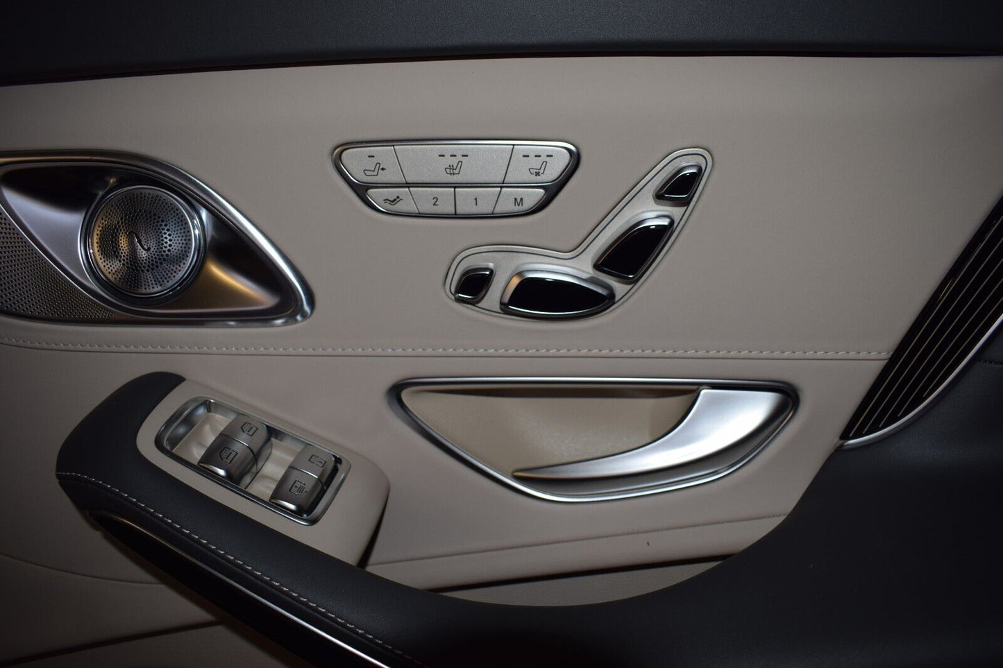 Original Mercedes S X222 Maybach Innenausstattung Sitze Tür Mittelkonsole Tische