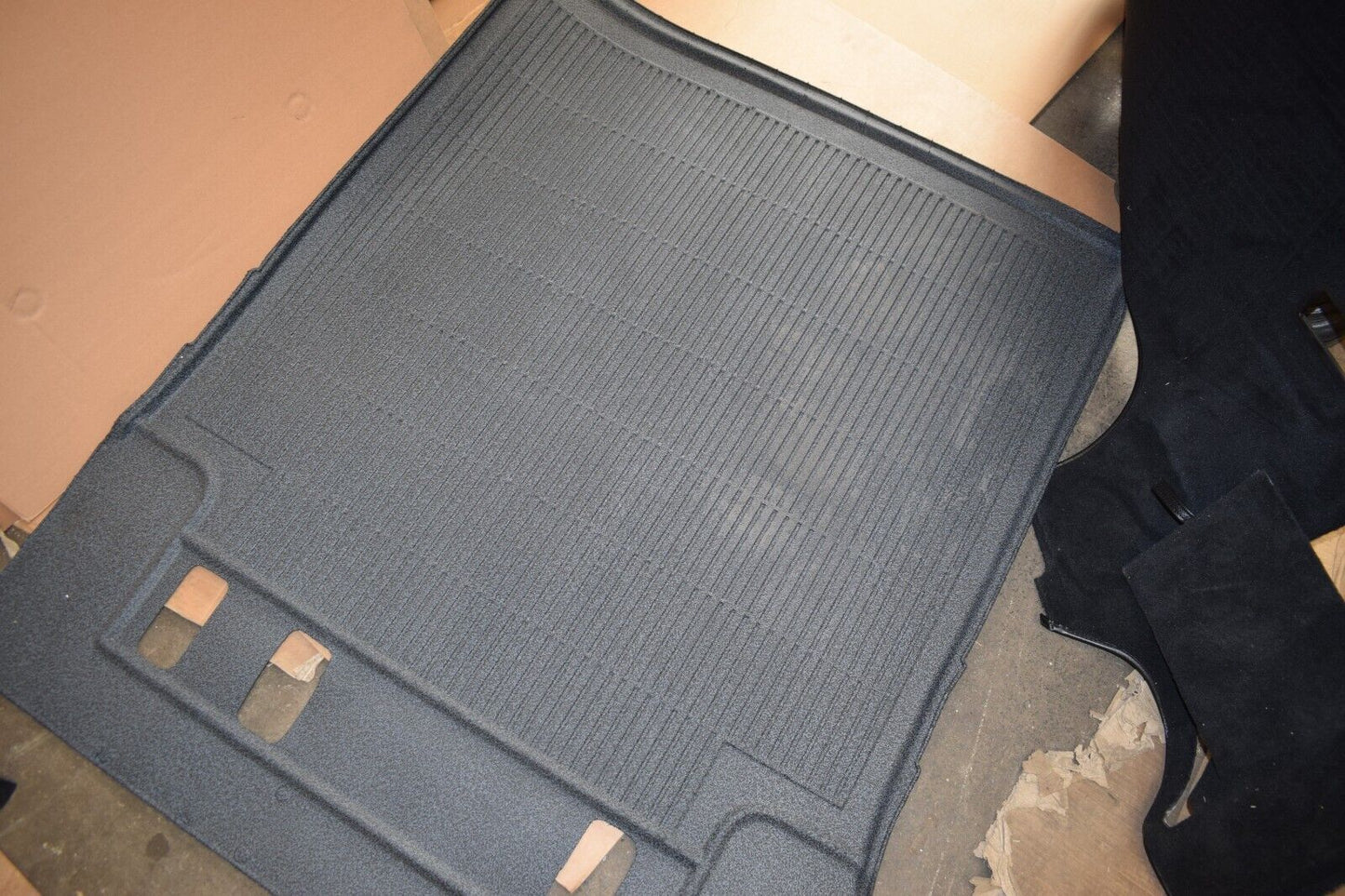 Original Mercedes G Klasse w463 Kofferraumboden a4636840000 Matte