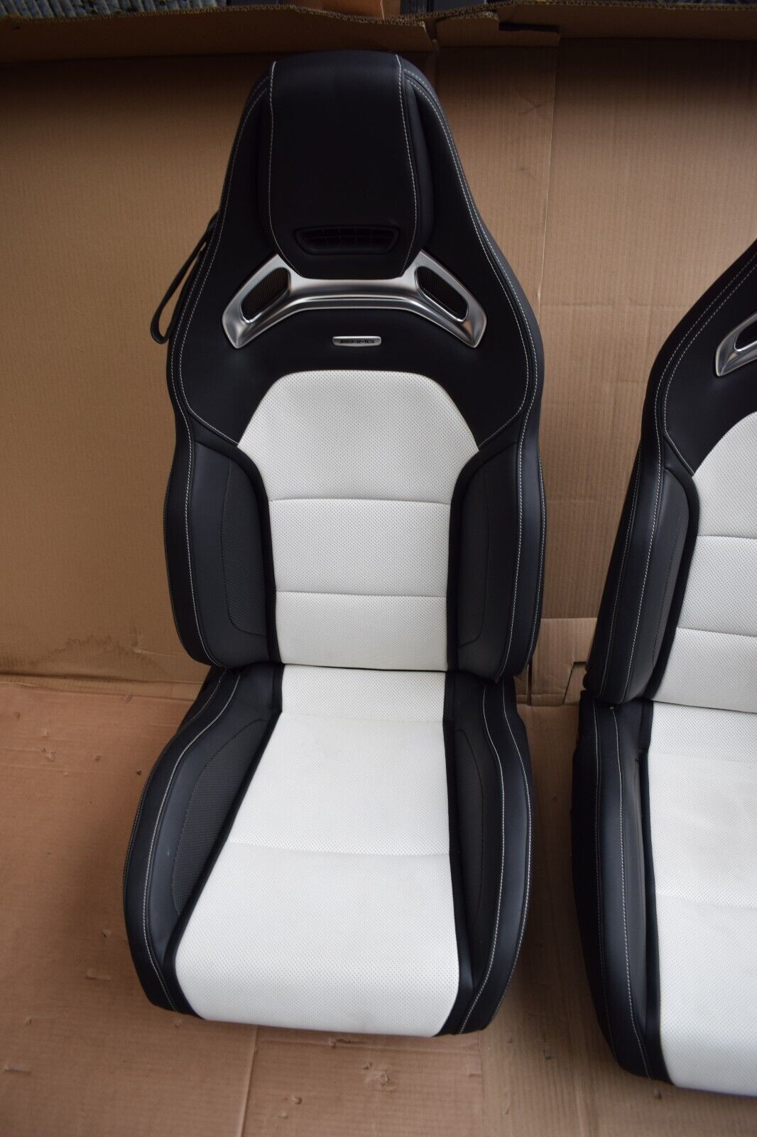 Original Mercedes AMG C190 GT Sitze Leder AIrscarf Nackenbelüftung Performance