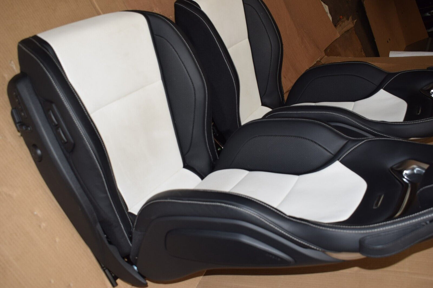 Original Mercedes AMG C190 GT Sitze Leder AIrscarf Nackenbelüftung Performance