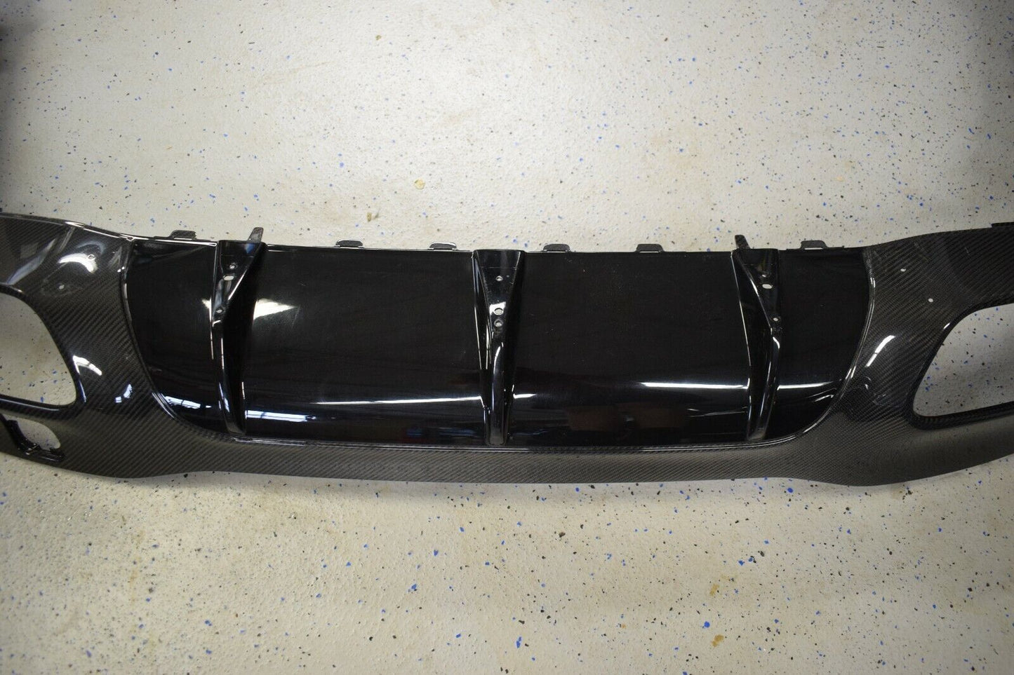 Original Mercedes GT X290 Carbon Diffusor hinten unten