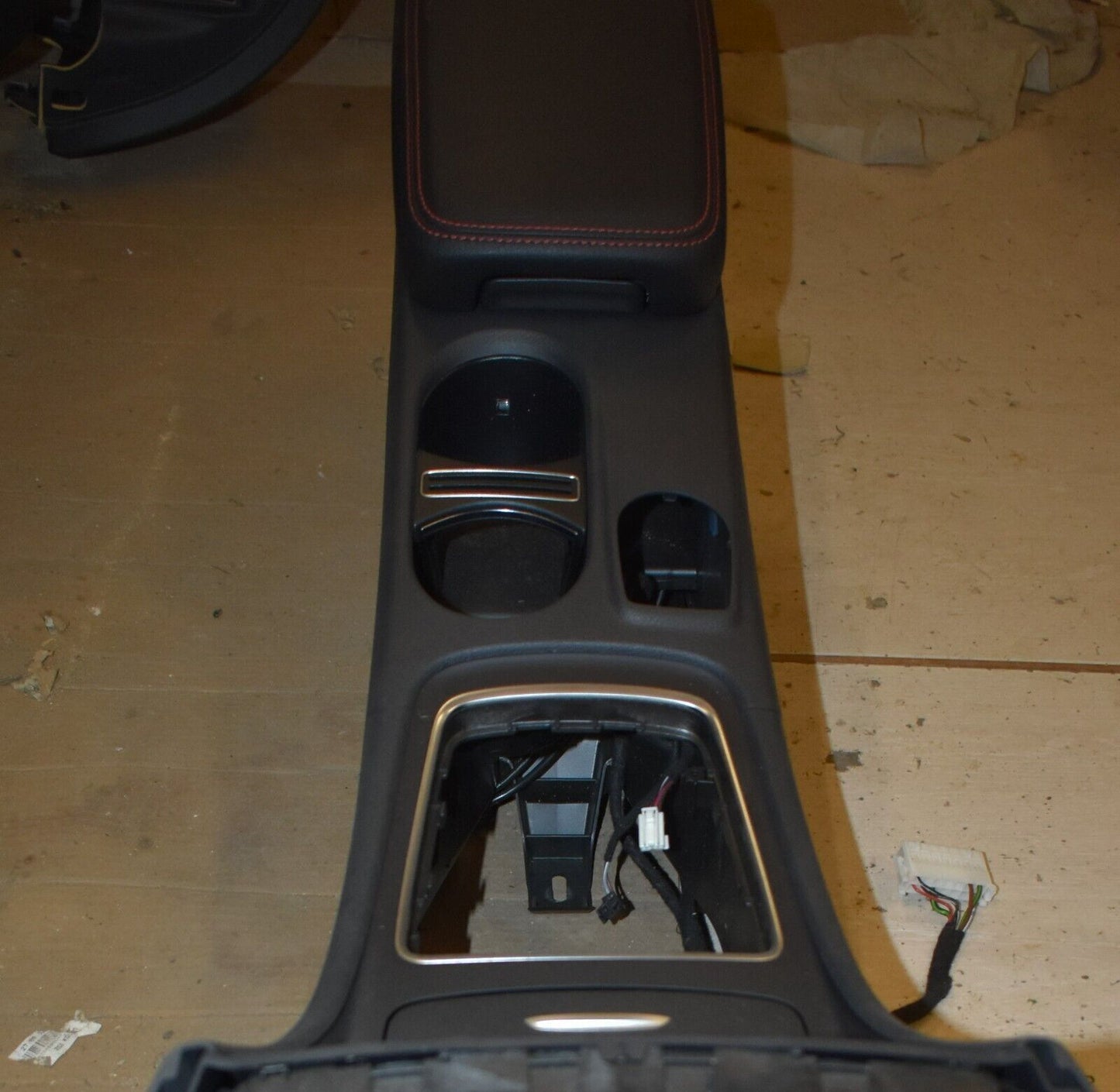 Original Mercedes Armlehne w176 A Klasse Mittelkonsole