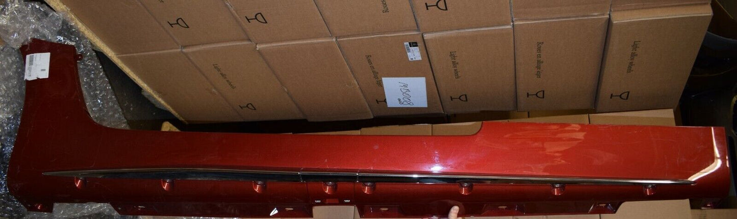 Original Mercedes AMG w190 GT Cabrio Seitenschweller AMG Rot right