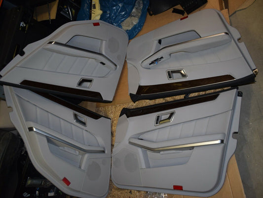 Original Mercedes w212 Türverkleidung Satz vorne hinten Türpappen