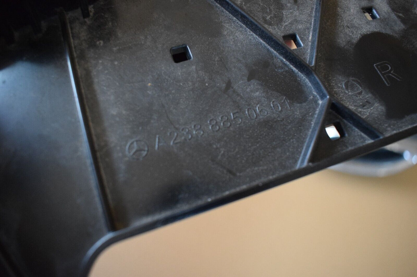 Original Mercedes E Klasse Cabrio Coupe Auspuffblende Paar rechts links w238