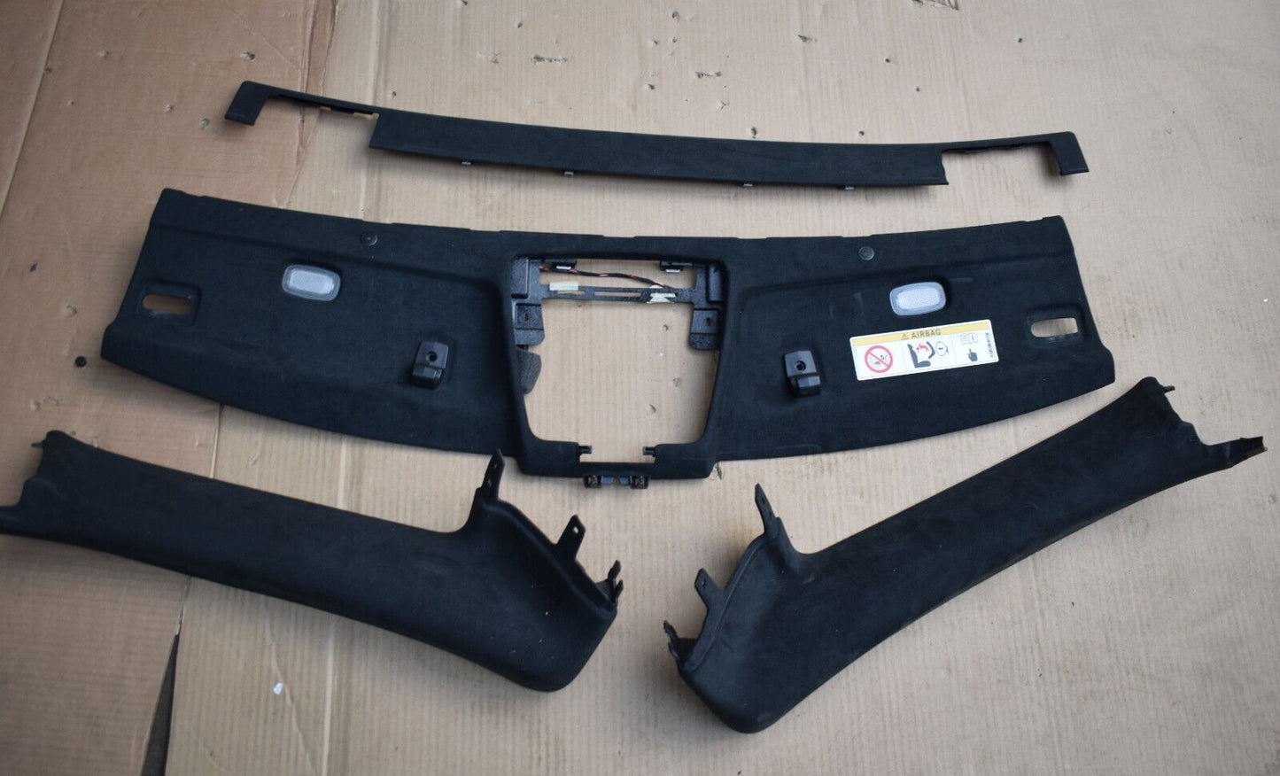 Original Mercedes AMG C190 GT Alcantara Teile