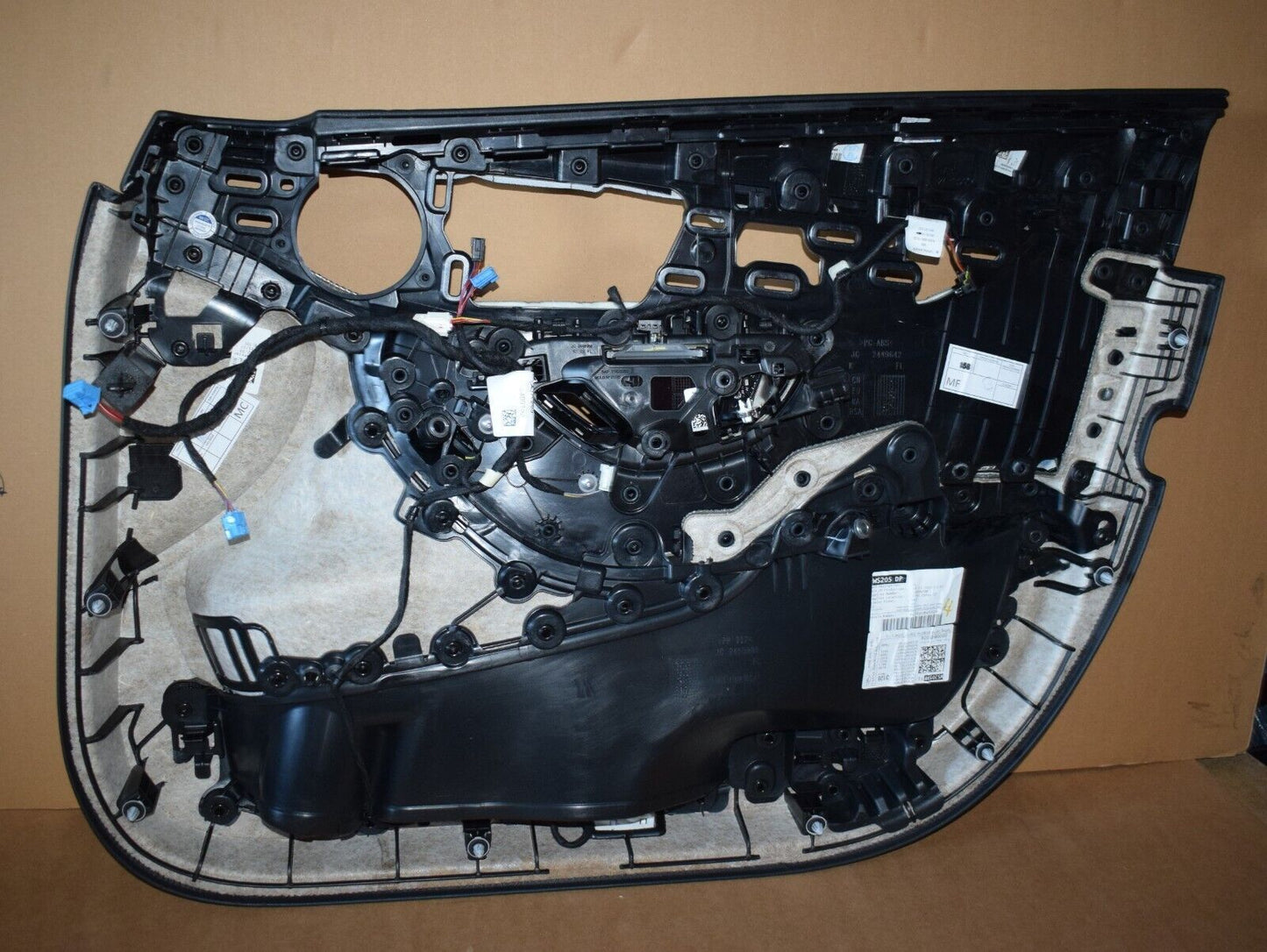 Original Mercedes C klasse w205 Türverkleidung Türpappe vorne links