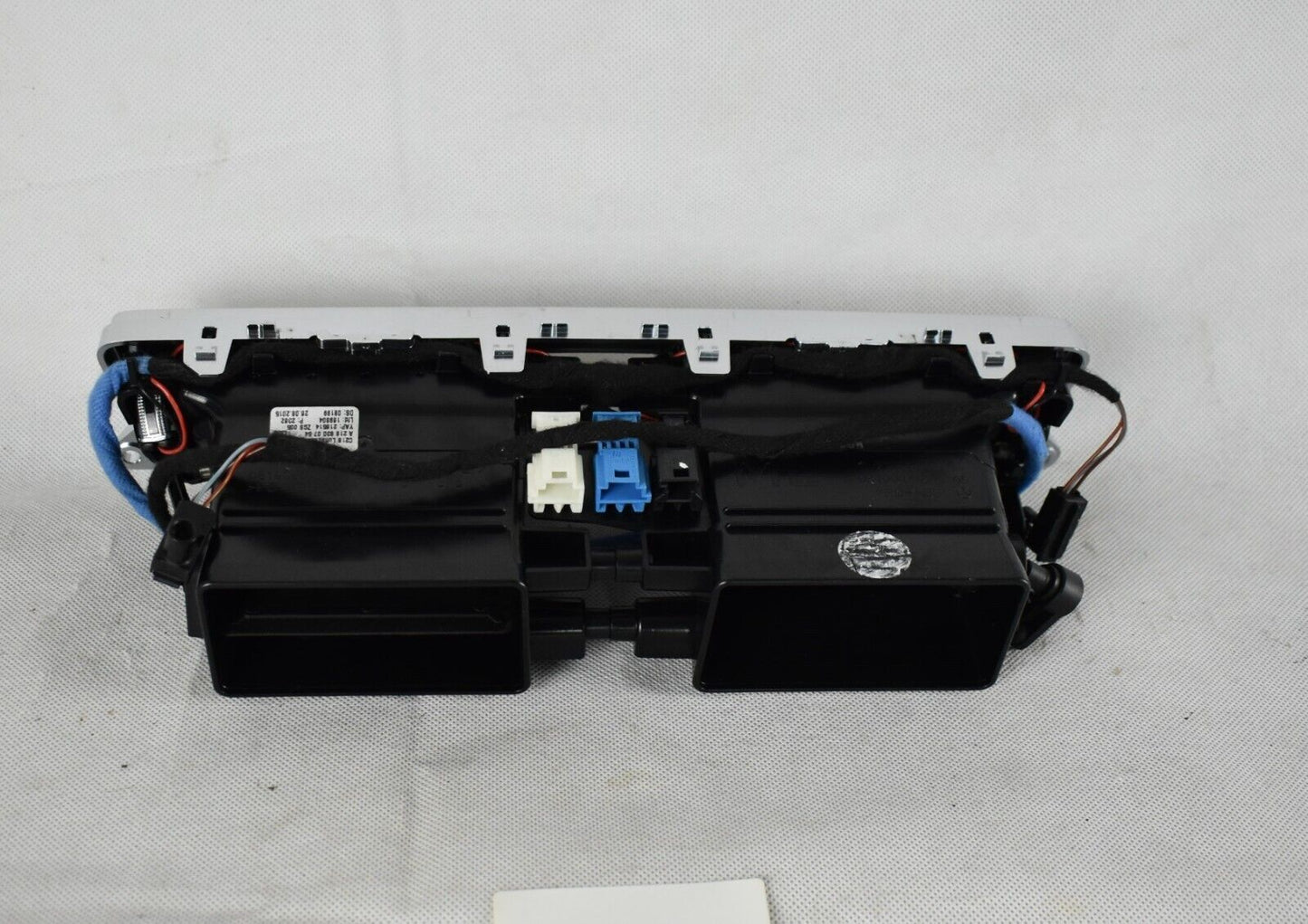 Original Mercedes CLS W218 Luftdüse mitte a2188300754