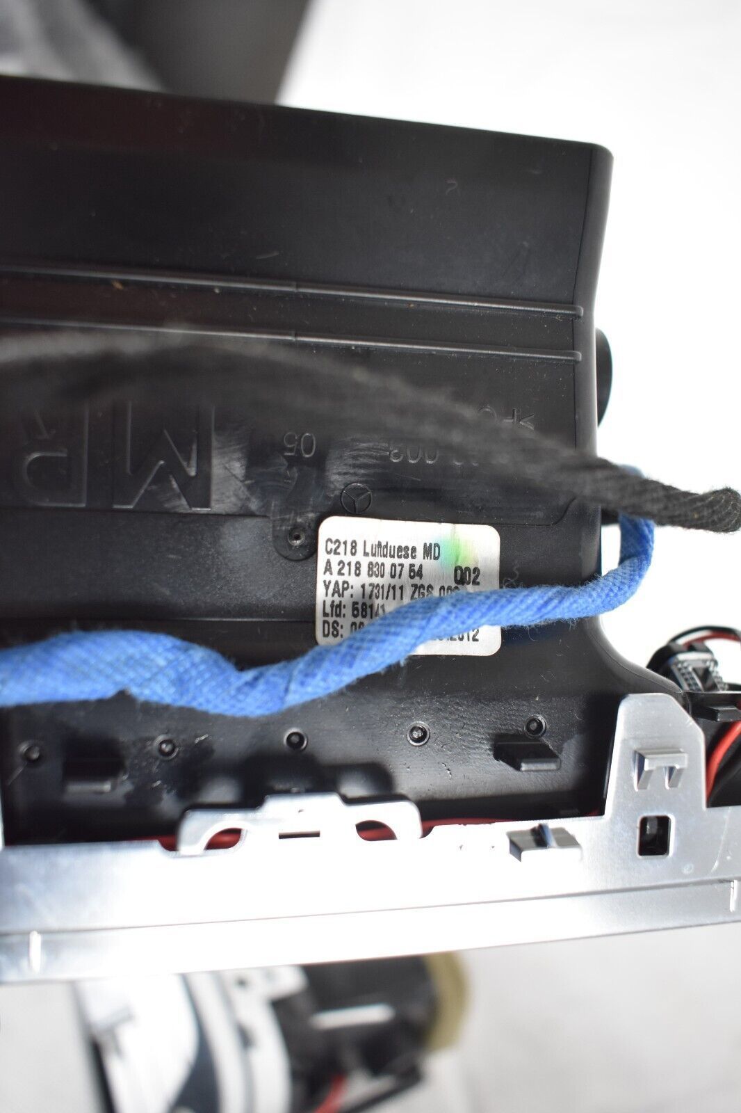 Original Mercedes CLS W218 Luftdüse links rechts Mitte Satz a2188301054