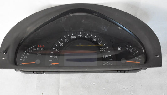Original Mercedes a4635400111 G Klasse Tacho w463 Benzin