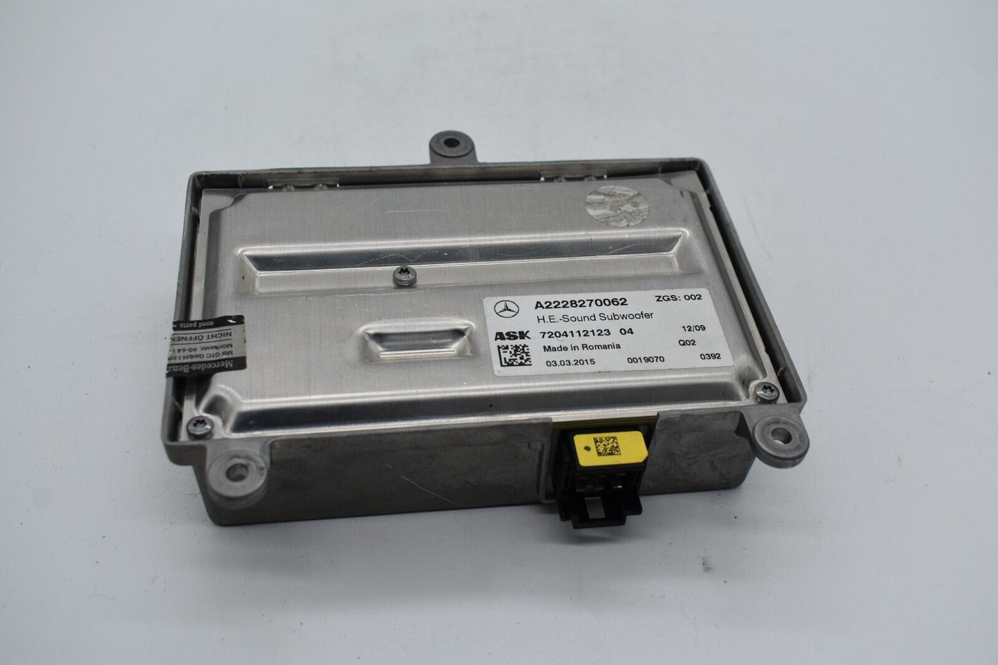 Mercedes Verstärker Soundsystem Sound Subwoofer a2228270062 Amplifier w222 C190