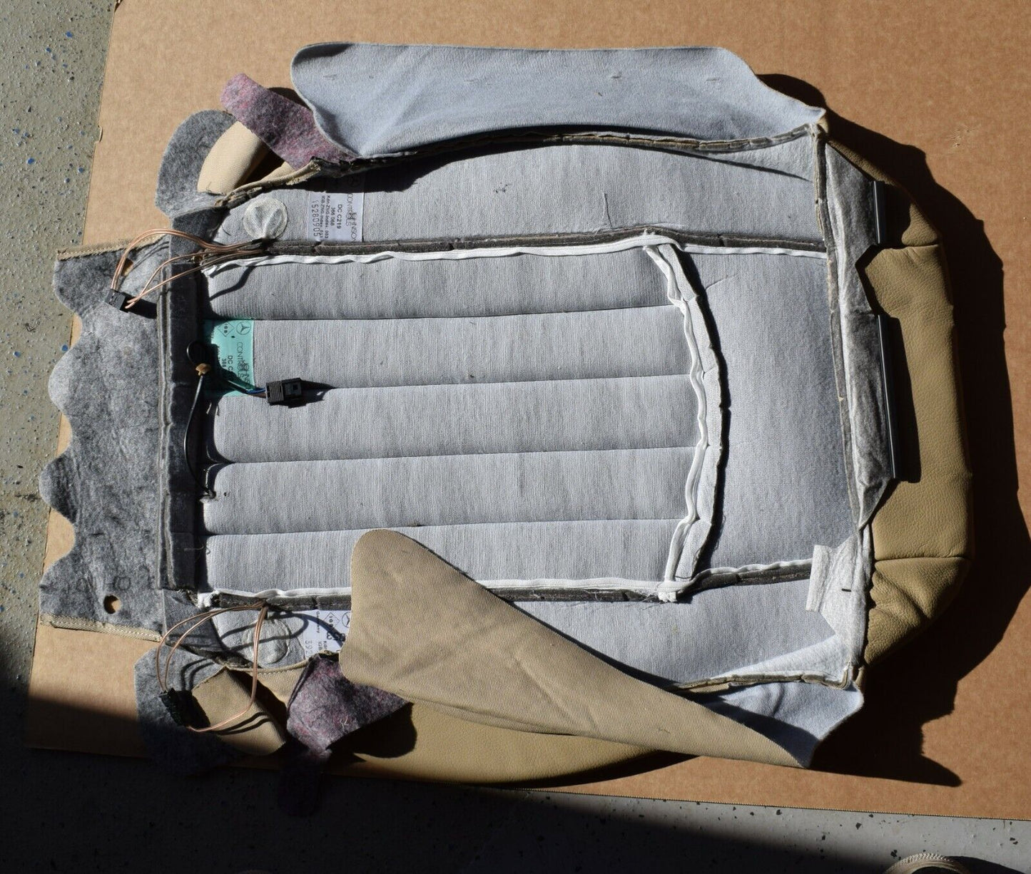 Original Mercedes CLS w219 Sitzbezug mit Sitzheizung Buckskin Fahrersitz Lehne